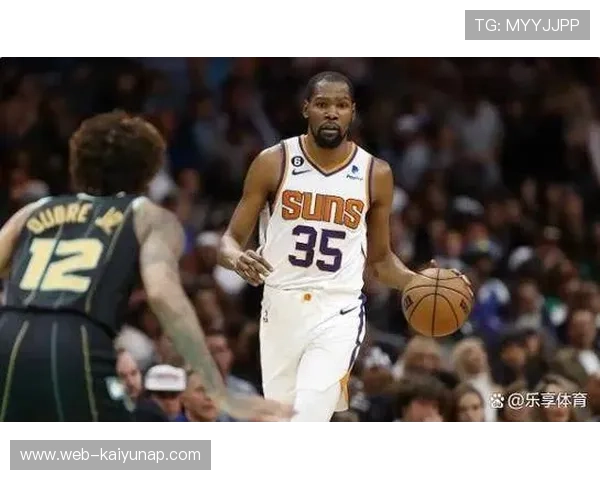 太阳杜兰特精准传球，助攻队友得分：在场上与生活中的团队协作之道