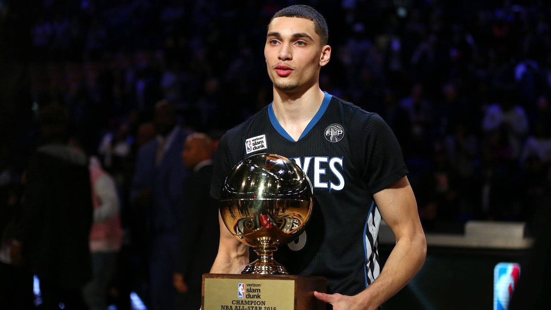 世界耐力赛WEC上海站 中国车队首次登上LMP2组别领奖台